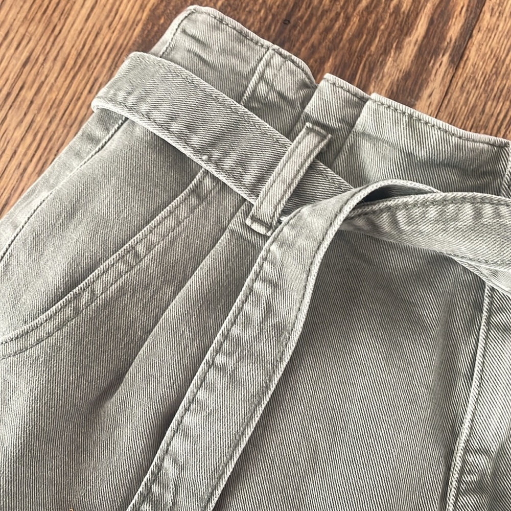 AE Highest Rise Denim Mom Shorts - Picture 2 of 6